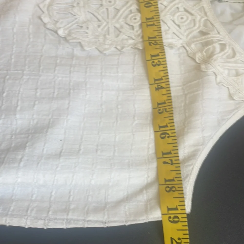 Max Studio sleeveless white dress, Medium,Embroidered Lace Design - Picture 6 of 10